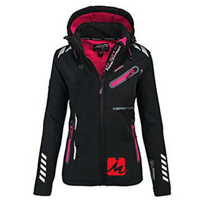 La chaqueta que camina al aire libre Champing de las mujeres de las chaquetas de Softshell de la prenda impermeable de Spandex del poliéster