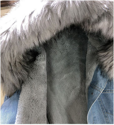 Chaqueta pesada del dril de algodón de la piel del botón del invierno del Dama de Chamarra de las chaquetas del dril de algodón del bordado de Mezclilla
