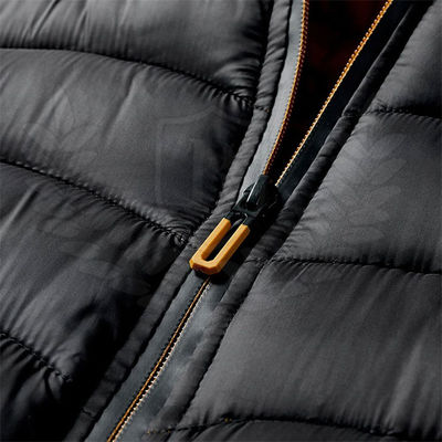 Las chaquetas ligeras de encargo del invierno de la cazadora de la burbuja impermeabilizan las mangas desprendibles respirables