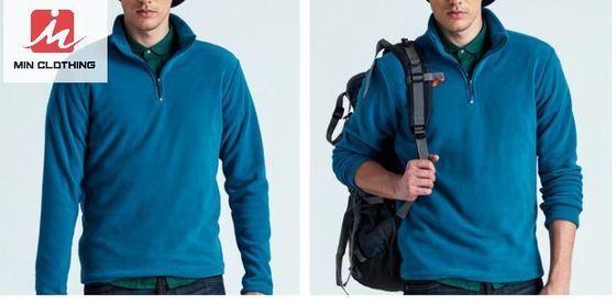 Las chaquetas respirables de la prenda impermeable corriente casual se divierten el poliéster de la cremallera de la mitad de la chaqueta del paño grueso y suave