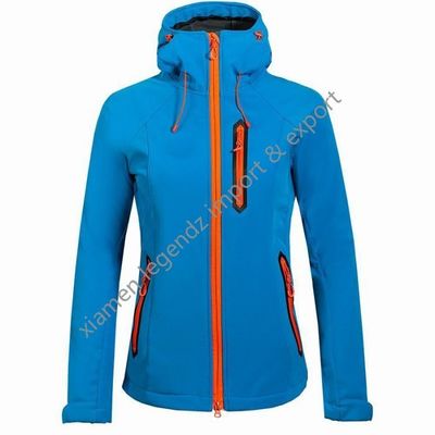 Prendas de vestir exteriores respirable al aire libre de las mujeres del invierno de la prenda impermeable de las chaquetas funcionales de Softshell