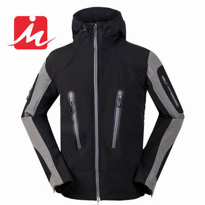 Hombres al aire libre de las chaquetas de Softshell de la prenda impermeable de la montaña que caminan las chaquetas del invierno