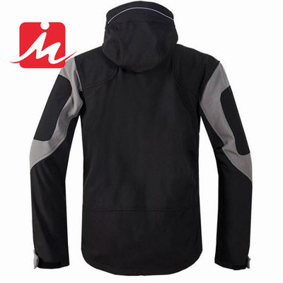 Hombres al aire libre de las chaquetas de Softshell de la prenda impermeable de la montaña que caminan las chaquetas del invierno
