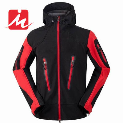Hombres al aire libre de las chaquetas de Softshell de la prenda impermeable de la montaña que caminan las chaquetas del invierno